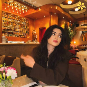 137+ Inspiring Profile Captions For Instagram and Quotes to Shine Online