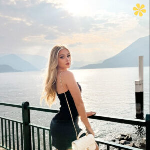 127+ Dynamic Posing Captions For Instagram and Inspiring Quotes to Shine Bright