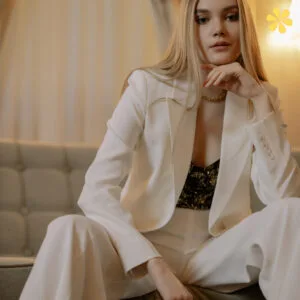 125+ Powerful Suit Captions For Instagram and Inspiring Quotes to Stand Out