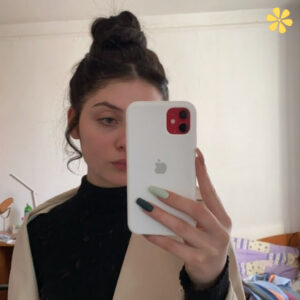 139+ Trendy iPhone Captions For Instagram And Quotes That Spark Joy and Engagement