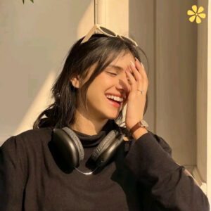 143+ Enchanting Jhuki Nazar Captions For Instagram And Quotes to Captivate Your Followers