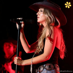 135+ Inspiring Lainey Wilson Captions For Instagram That Shine Bright