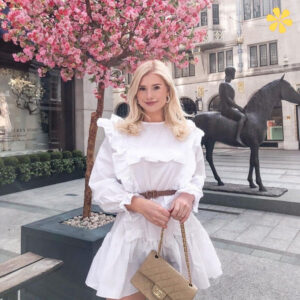 137+ Chic Handbag Captions For Instagram And Quotes That Will Transform Your Style