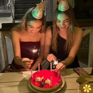 200+ Best Friend Birthday Captions Instagram to Celebrate Your BFF in Style y
