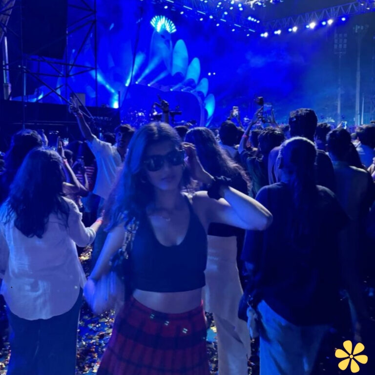 Hindi Lyrics Captions For Instagram