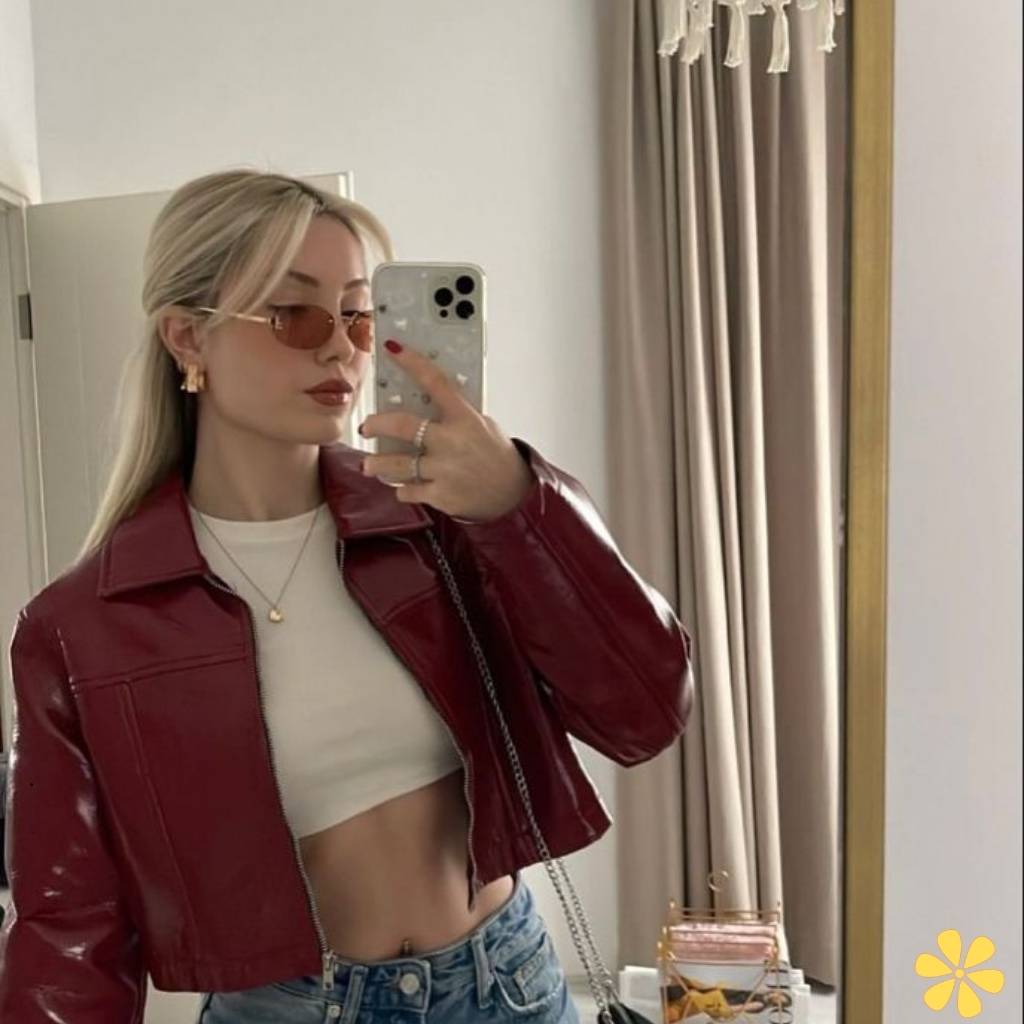 200+ Mirror Captions Instagram to Reflect Your Unique Style and Vibe y 9 Mirror Captions Instagram