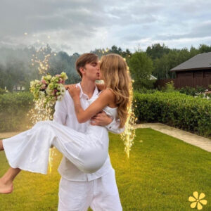 200+ Romantic Captions Instagram to Ignite Your Love Life and Spark Connection y