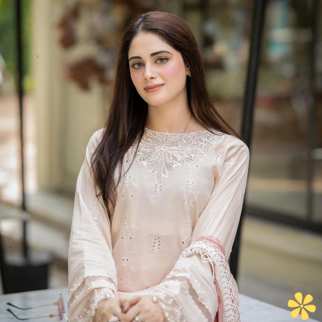 200+ Short Hindi Captions For Instagram That Add Spark to Your Stories y 20 Short Hindi Captions For Instagram