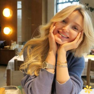 200+ Simple Captions to Brighten Your Social Media Experience Effortlessly