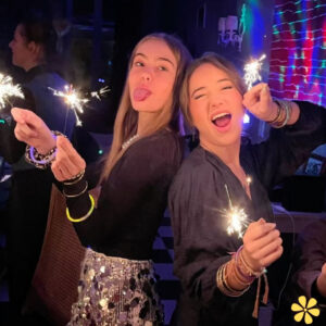 200+ Best End Of The Year Captions Instagram to Celebrate New Beginnings and Memories y